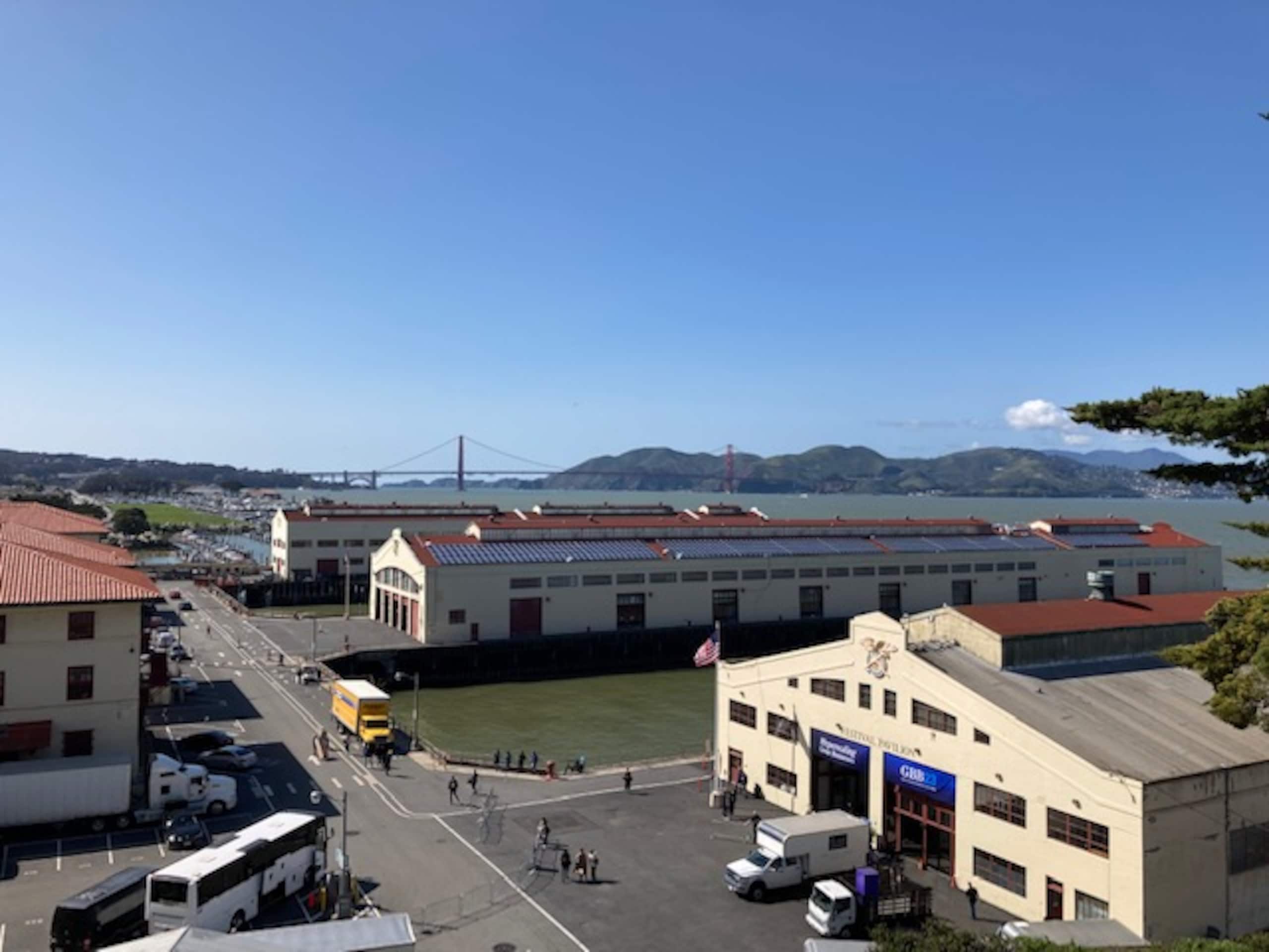 Condo in San Francisco · ★4.96 · 1 bedroom · 1 bed · 1 bath - Image 20