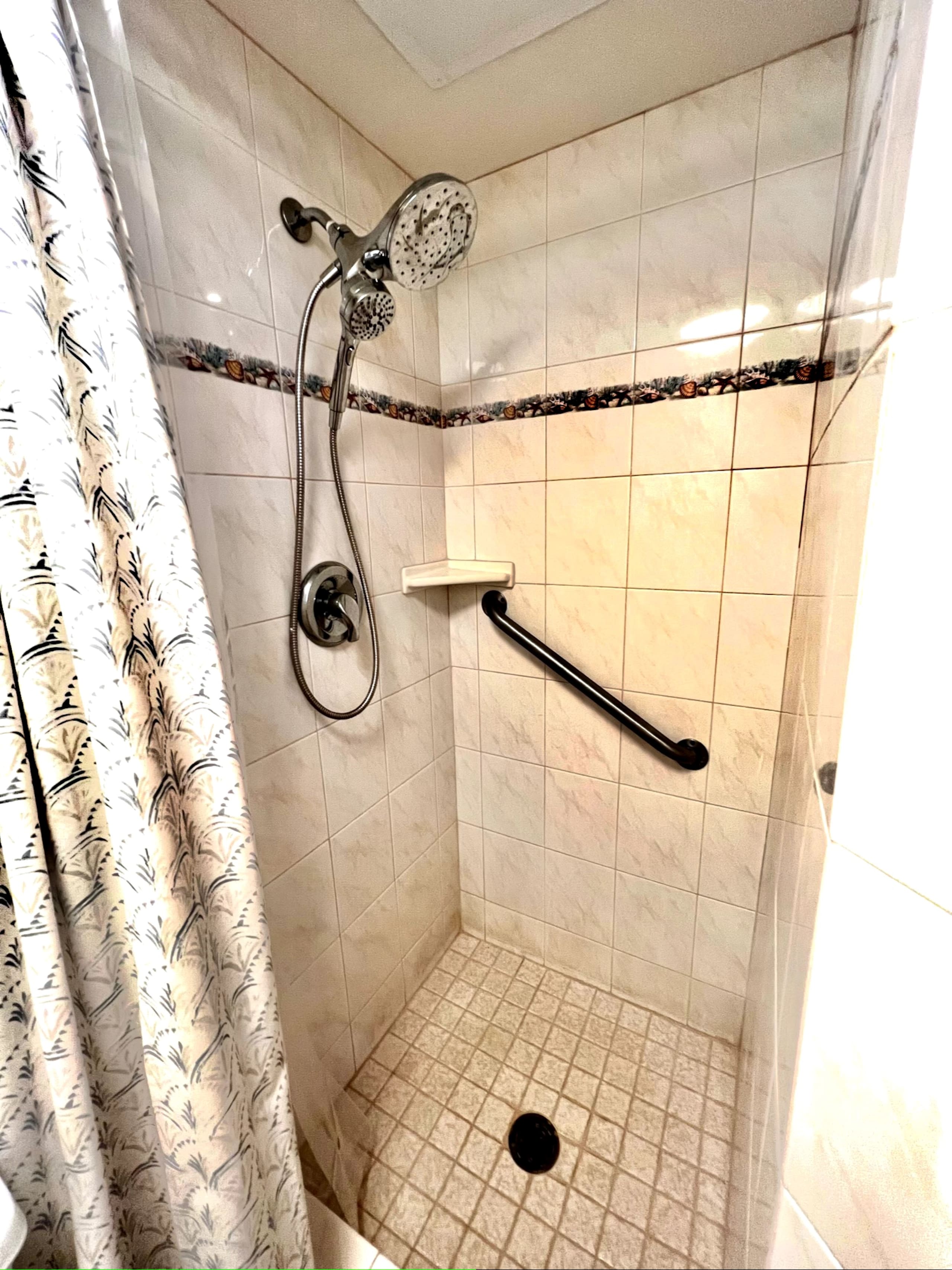 Condo in Kihei · ★4.94 · 2 bedrooms · 3 beds · 2 baths - Image 22