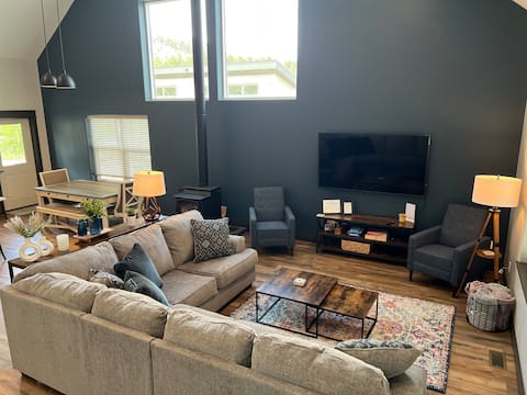 Top performing Airbnb: Brand New House in Lake City #TLCR20 in Lake City