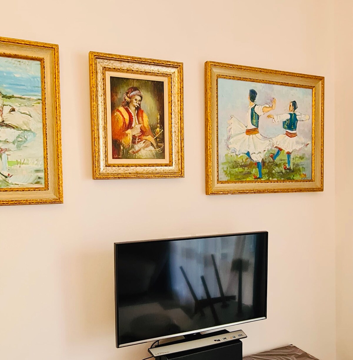 Listing 912651472438561922