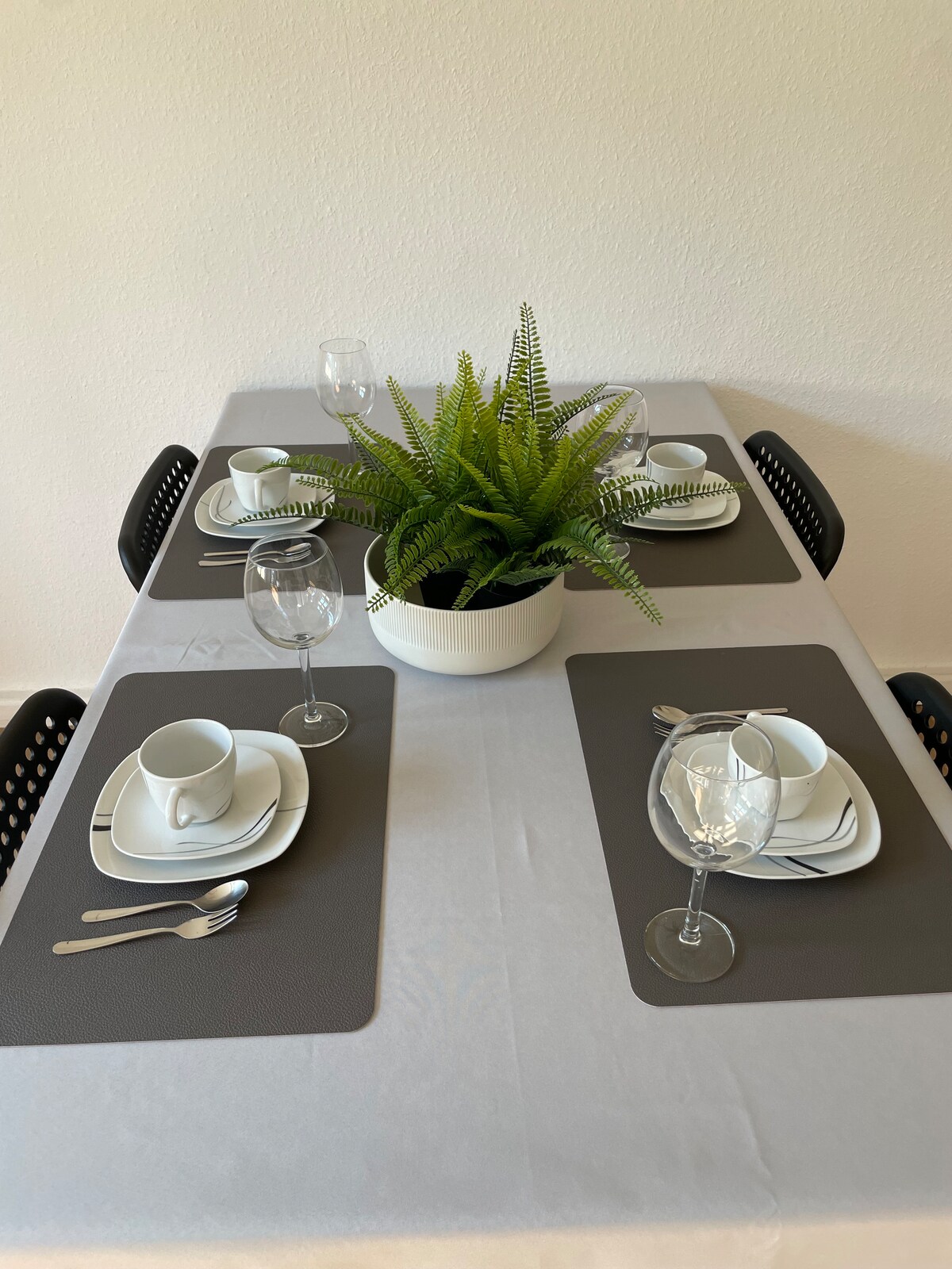 Successful Airbnb property: Residential property: Close to the city with balcony in Nordstadt