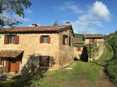 Quiet and charming, 20 minutes from Lyon