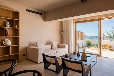 Golden Hour Sea View Luxury Apar