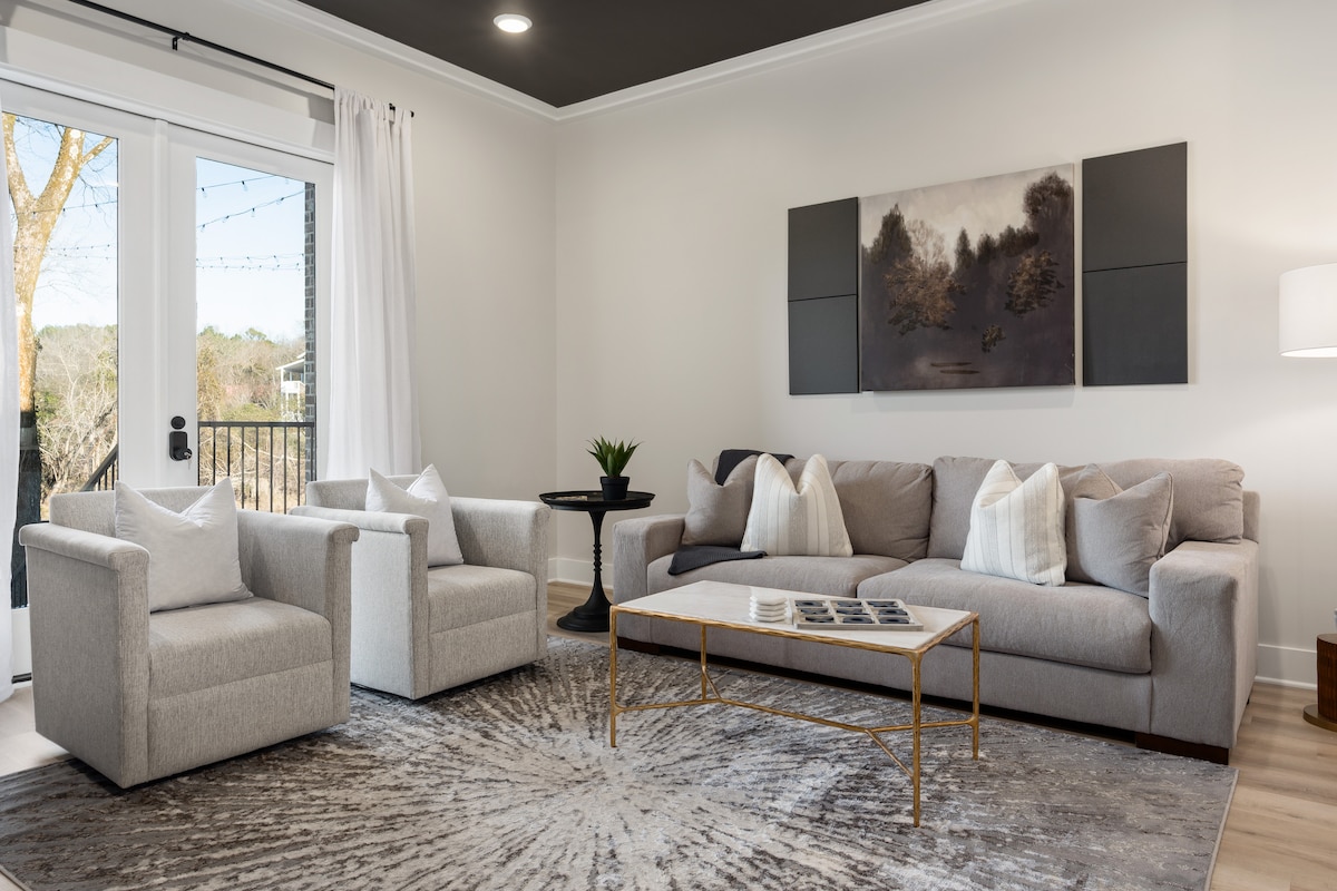 Waterfront Main Level - 2 Bedroom Suite - Bed and breakfasts for Rent in  Helena, Alabama, United States - Airbnb