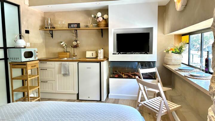 Bankers Historic Hotel — Classic Room — 8