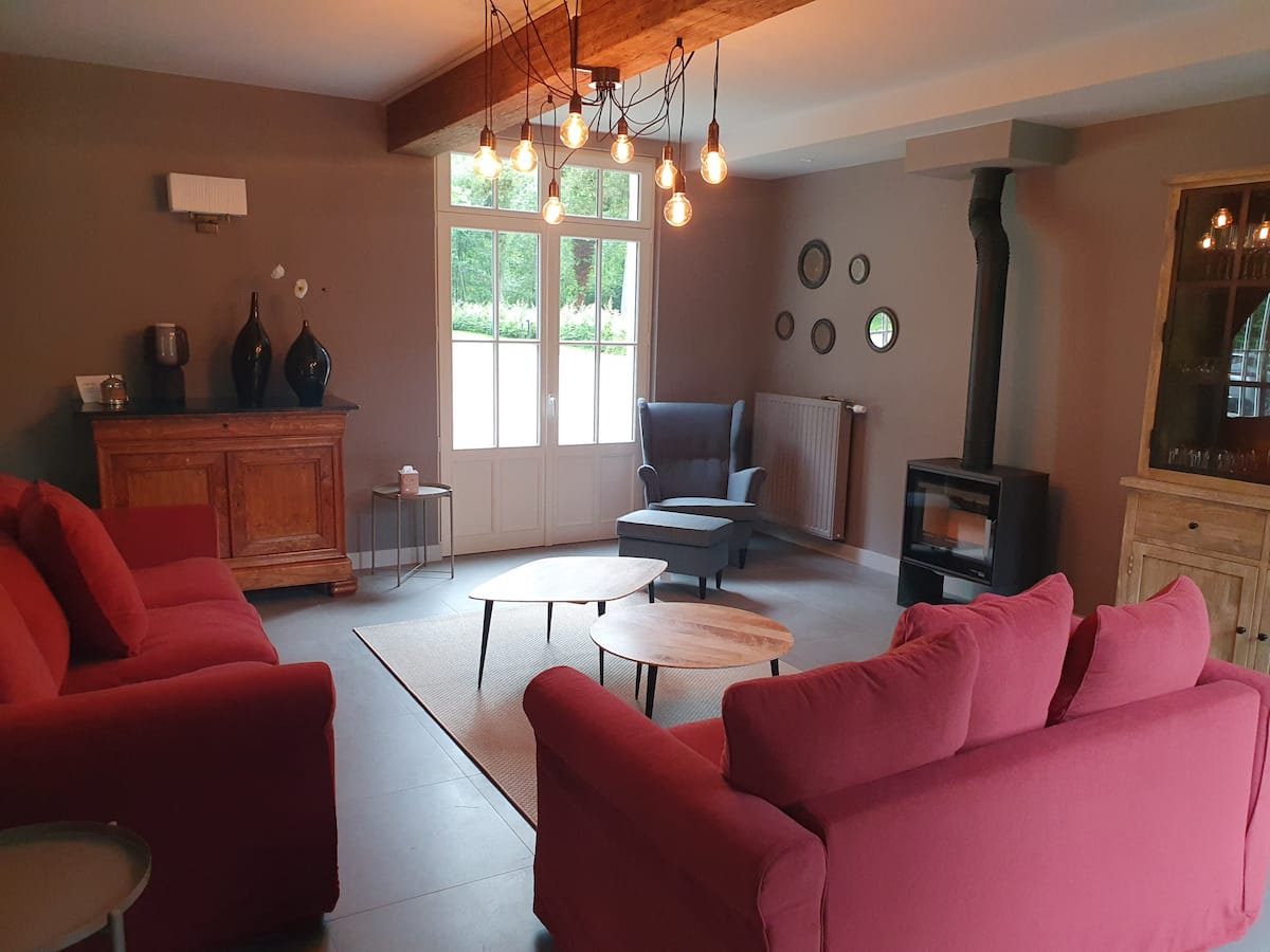 Les extérieurs du Moulin de Wailly