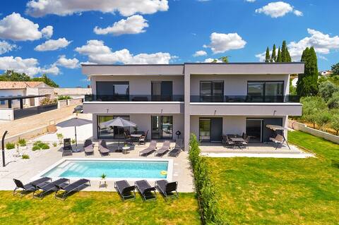 Villa Lippa near NP Brioni & Pula – Heated Pool