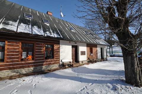 Cottage by the stream with private wellness