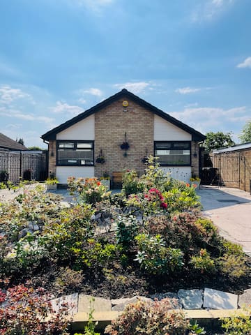 Luxury 4 Bedroom Holiday Home gallery image 3