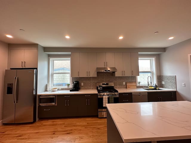 New Construction Home Near Golden Gate Park & UCSF gallery image 4