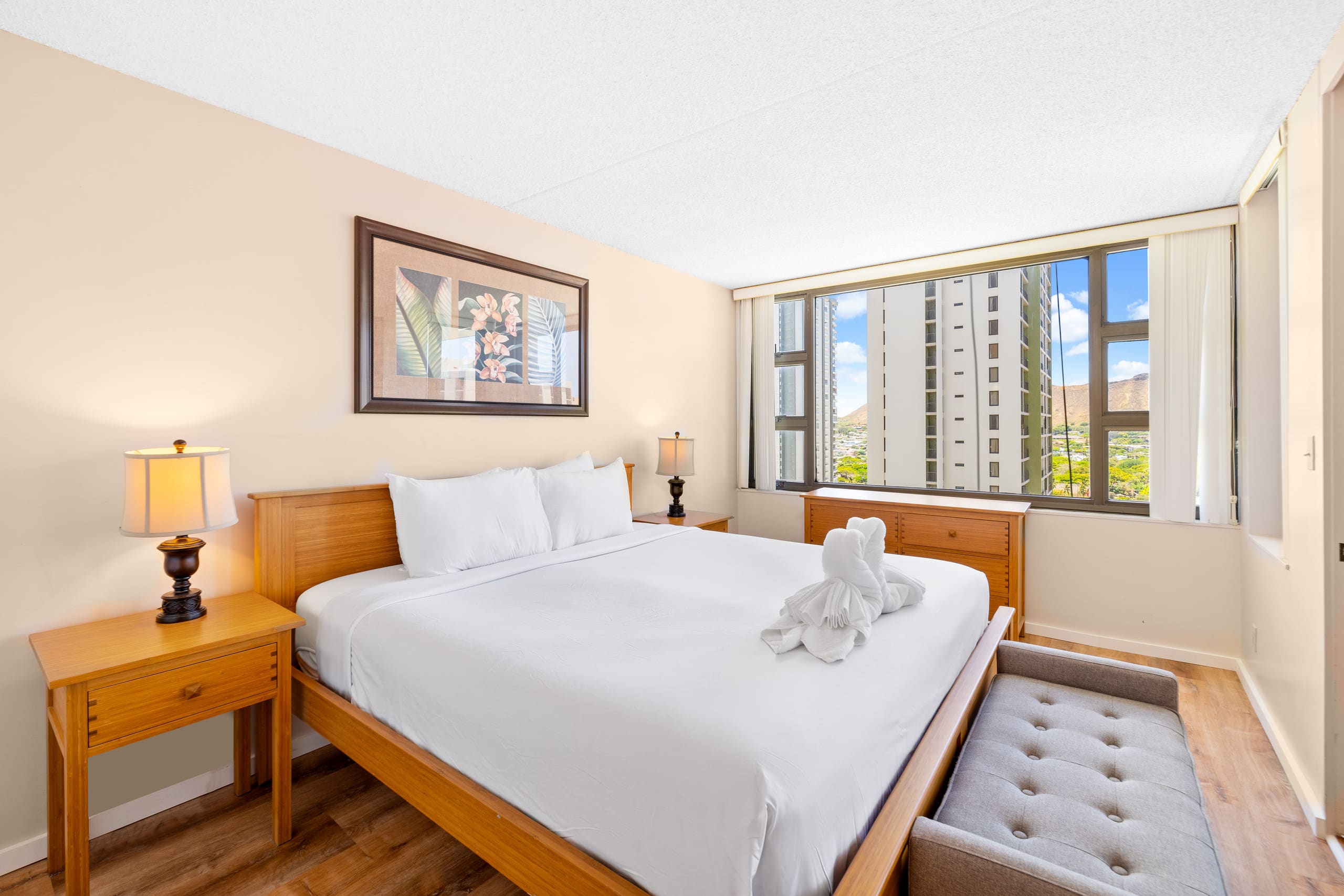 Condo in Honolulu · ★4.54 · 1 bedroom · 1 bed · 1 private bath - Image 10