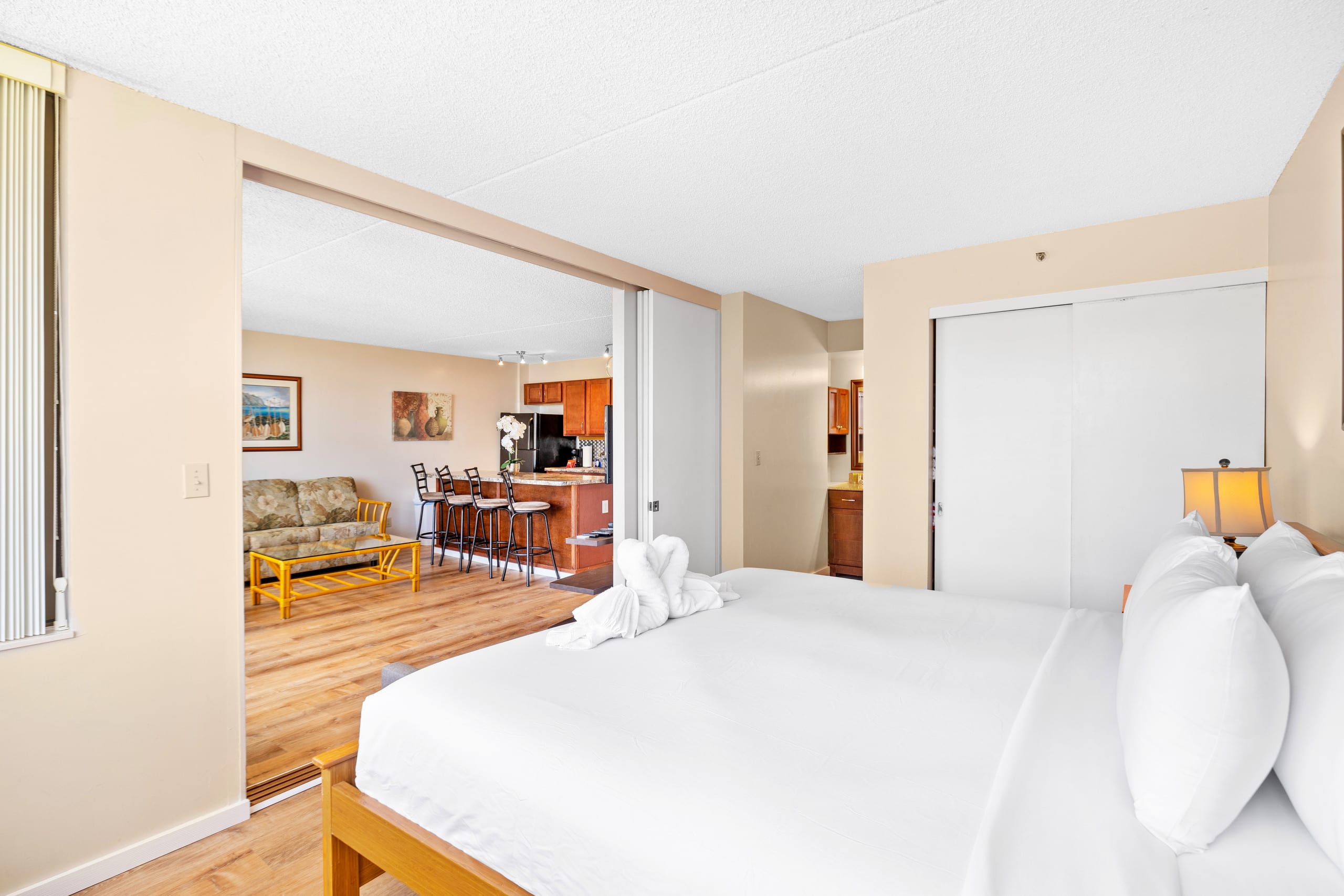 Condo in Honolulu · ★4.54 · 1 bedroom · 1 bed · 1 private bath - Image 9