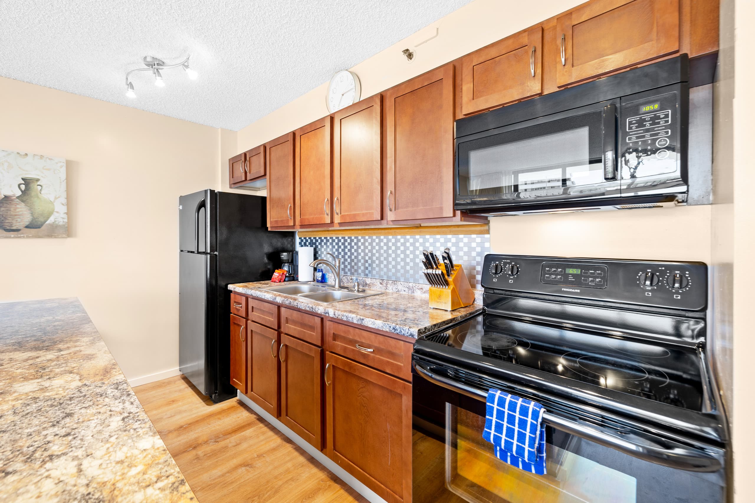 Condo in Honolulu · ★4.54 · 1 bedroom · 1 bed · 1 private bath - Image 6