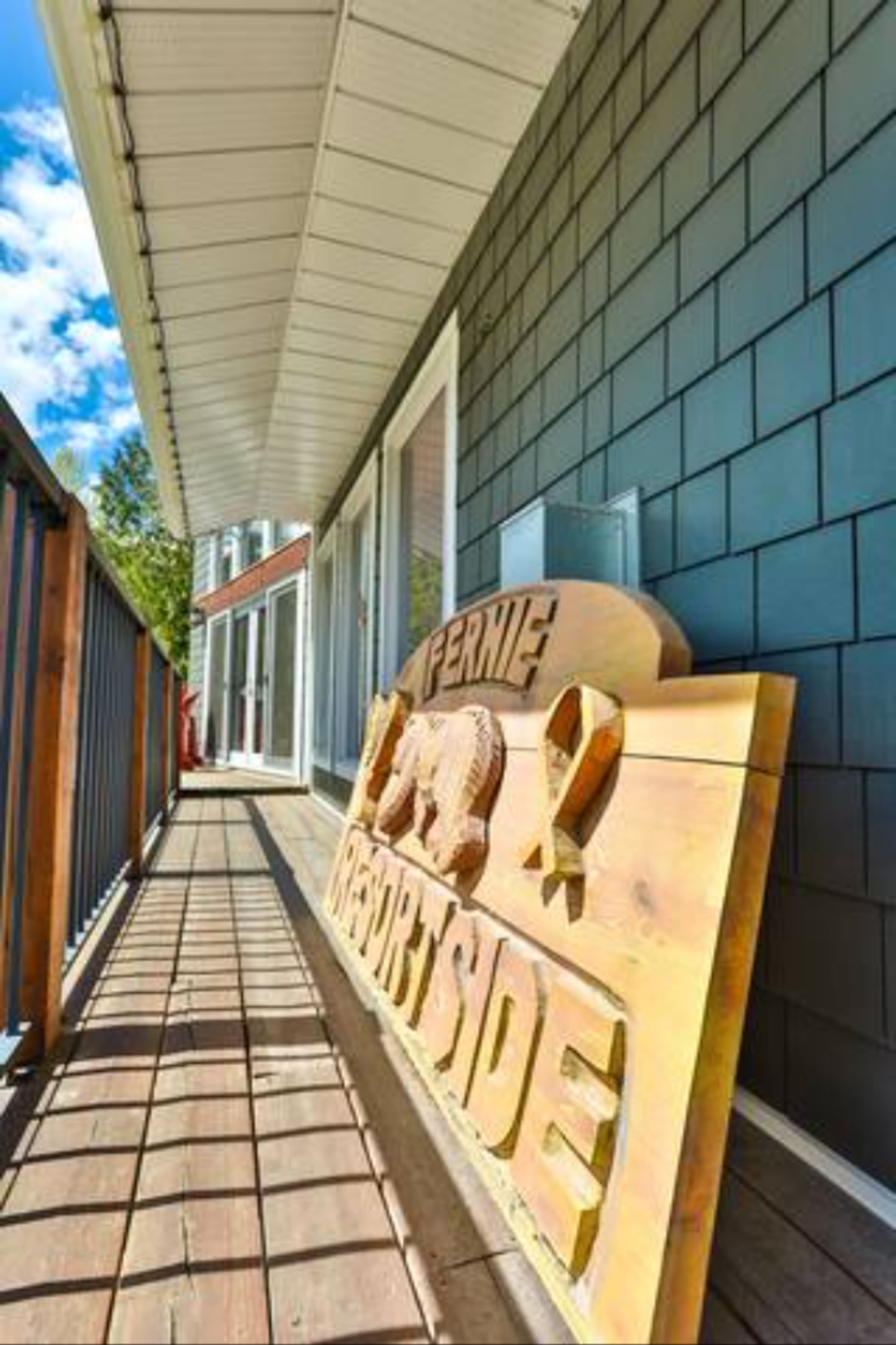 Pine Lodge | Updated | Top Floor | Hot Tub Access - Photo 35