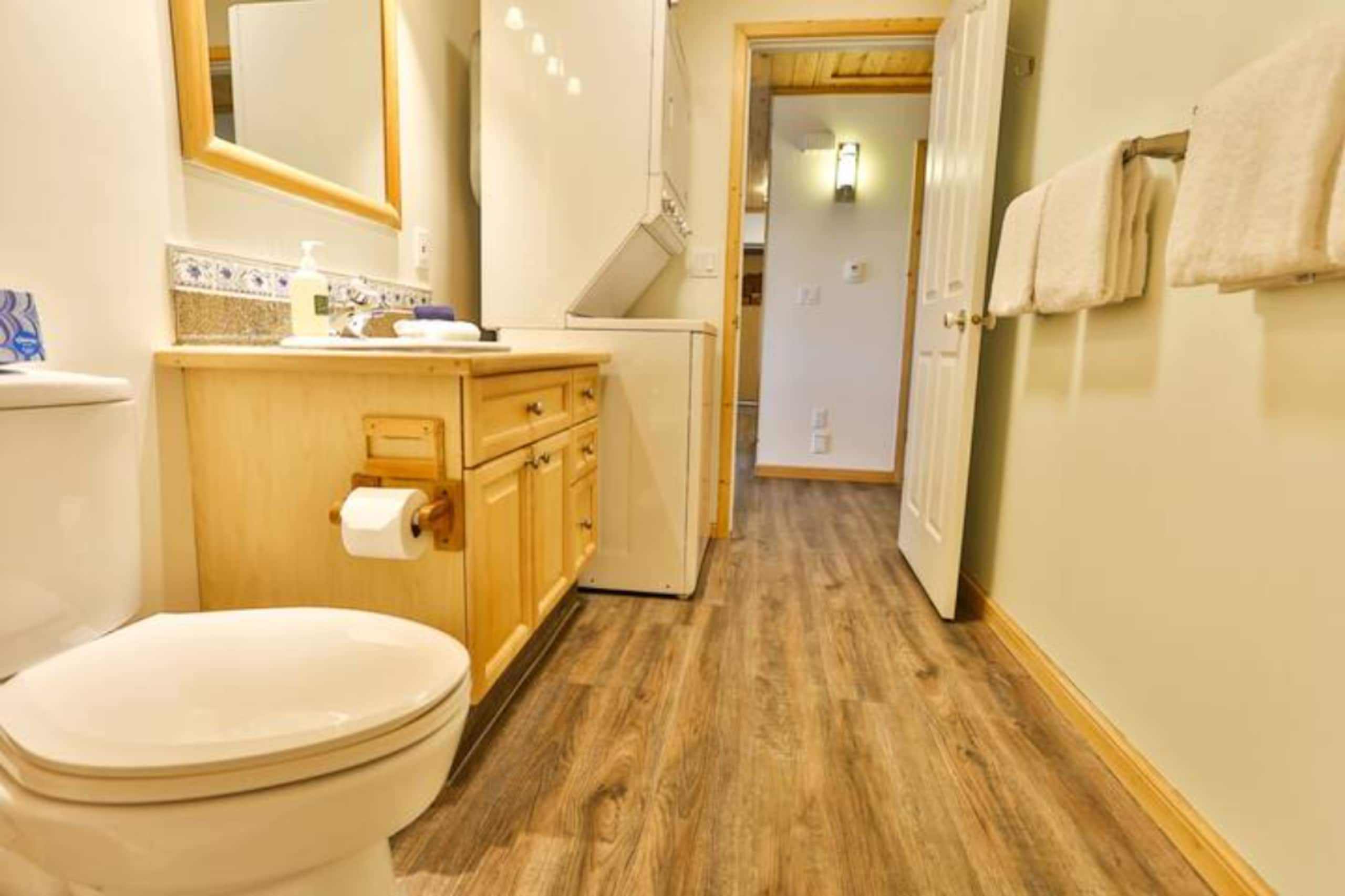 Pine Lodge | Updated | Top Floor | Hot Tub Access - Photo 33