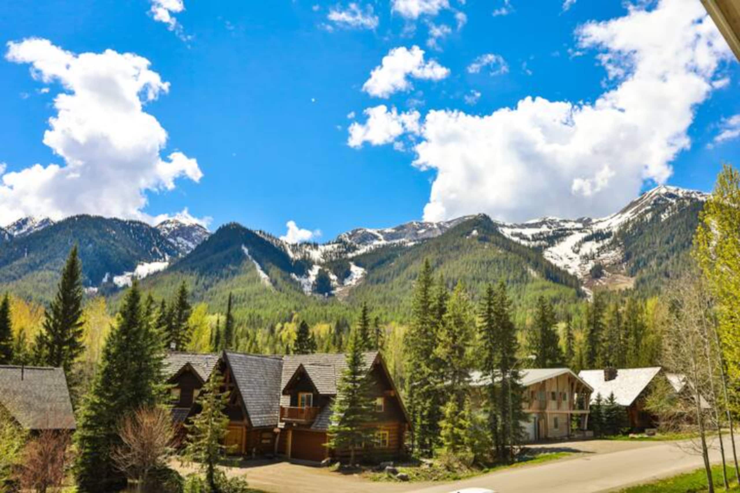 Pine Lodge | Updated | Top Floor | Hot Tub Access - Photo 37