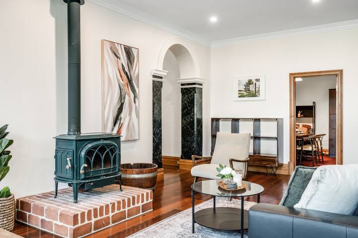 Cimicky House: SA’s Finest Group Getaway gallery image 4