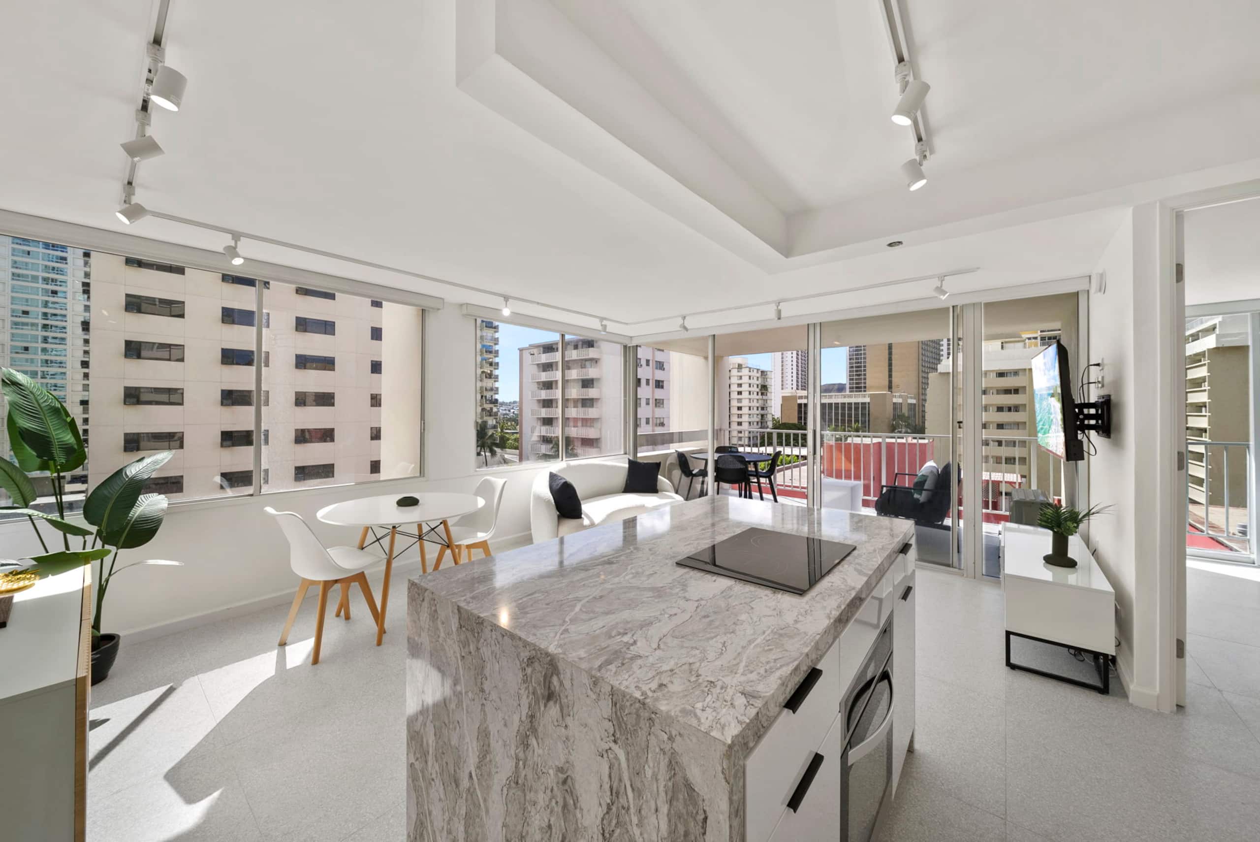 Hotel in Honolulu · ★4.9 · 1 bedroom · 1 bed · 1 private bath - Image 14