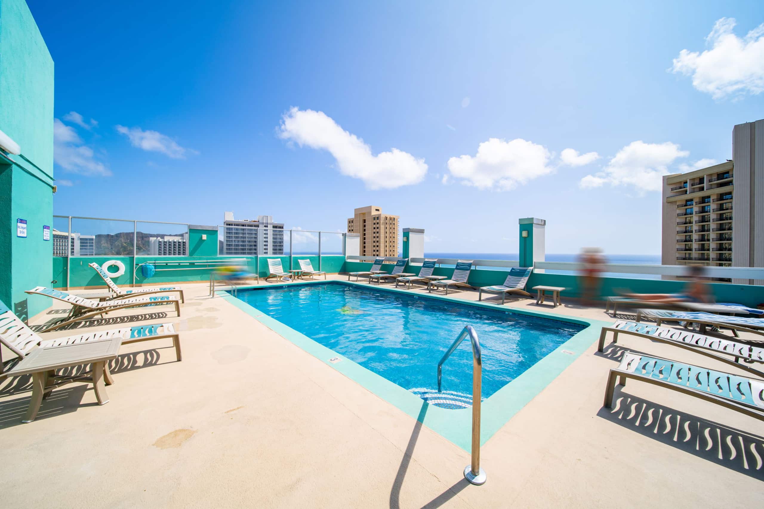 Hotel in Honolulu · ★4.9 · 1 bedroom · 1 bed · 1 private bath - Image 12