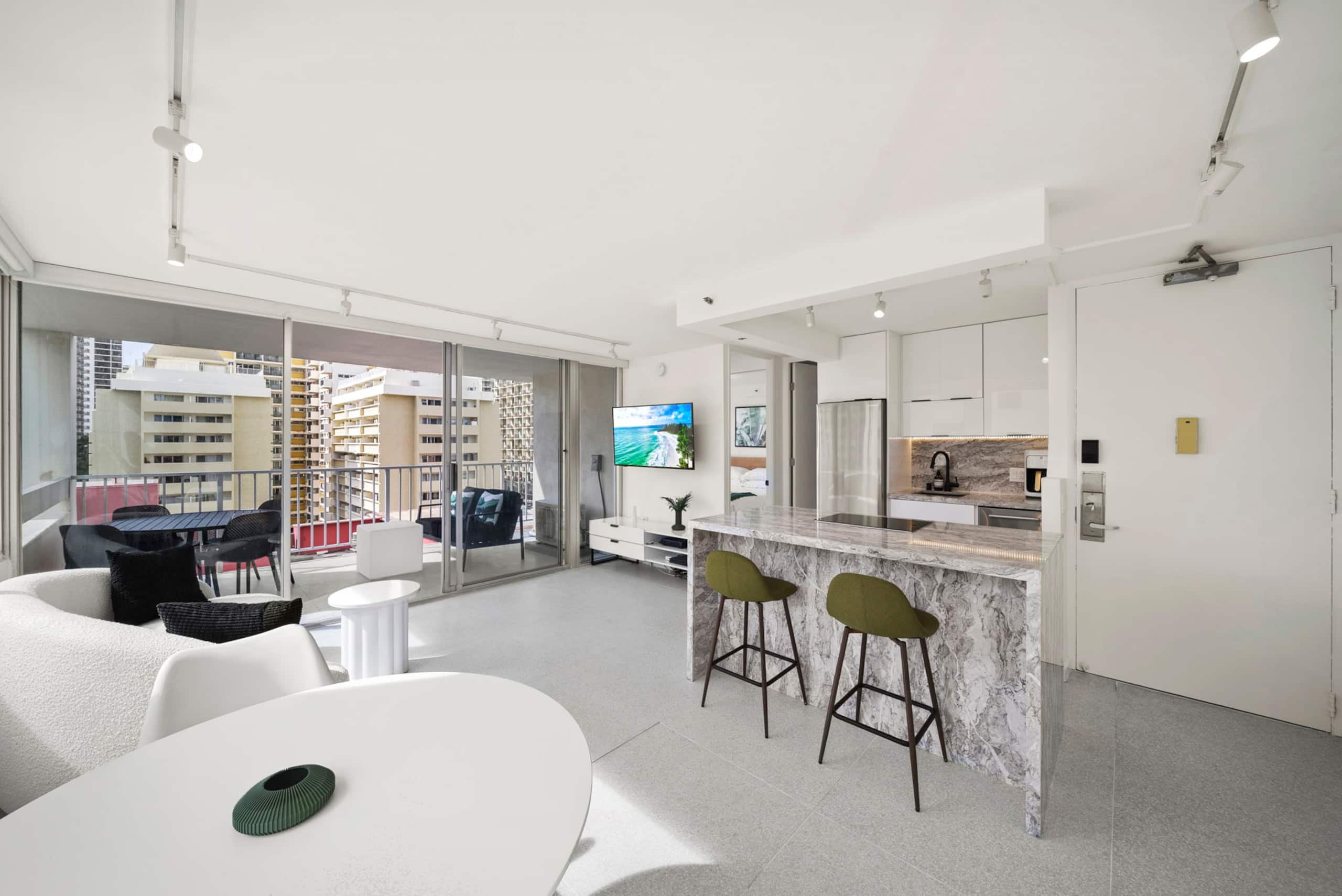 Hotel in Honolulu · ★4.9 · 1 bedroom · 1 bed · 1 private bath - Image 4