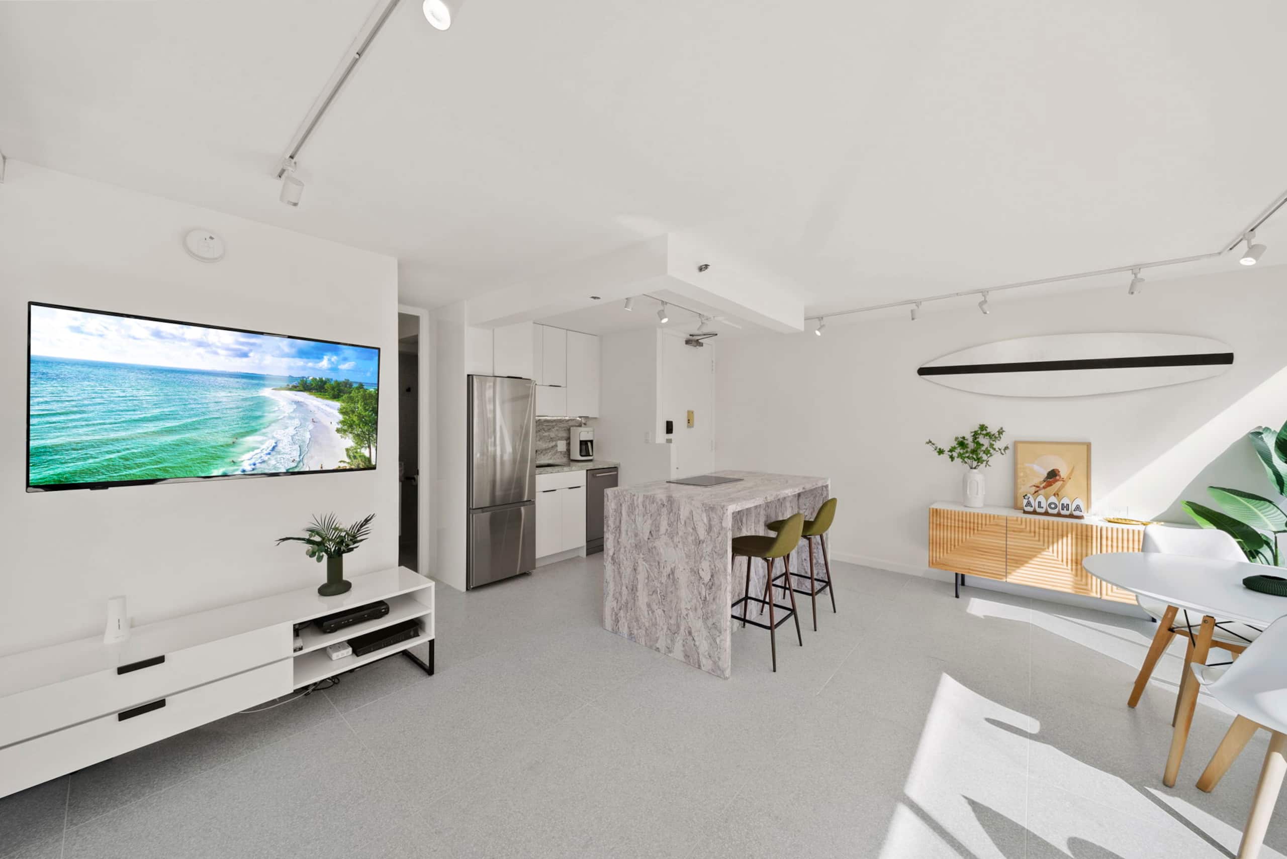 Hotel in Honolulu · ★4.9 · 1 bedroom · 1 bed · 1 private bath - Image 3