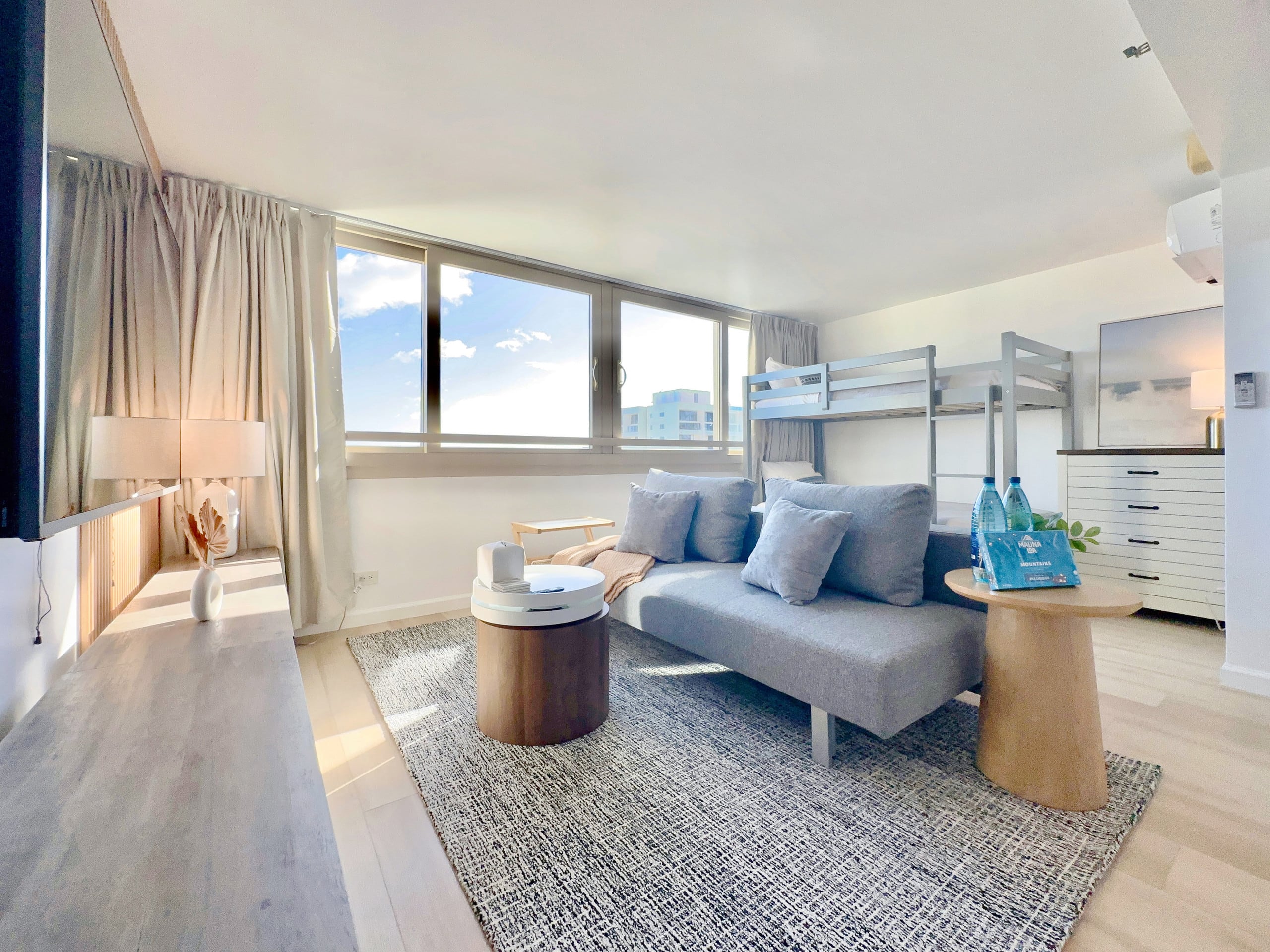 40F-High-FL Ocean View-1 Bedroom-Waikiki Beach! - Image 12