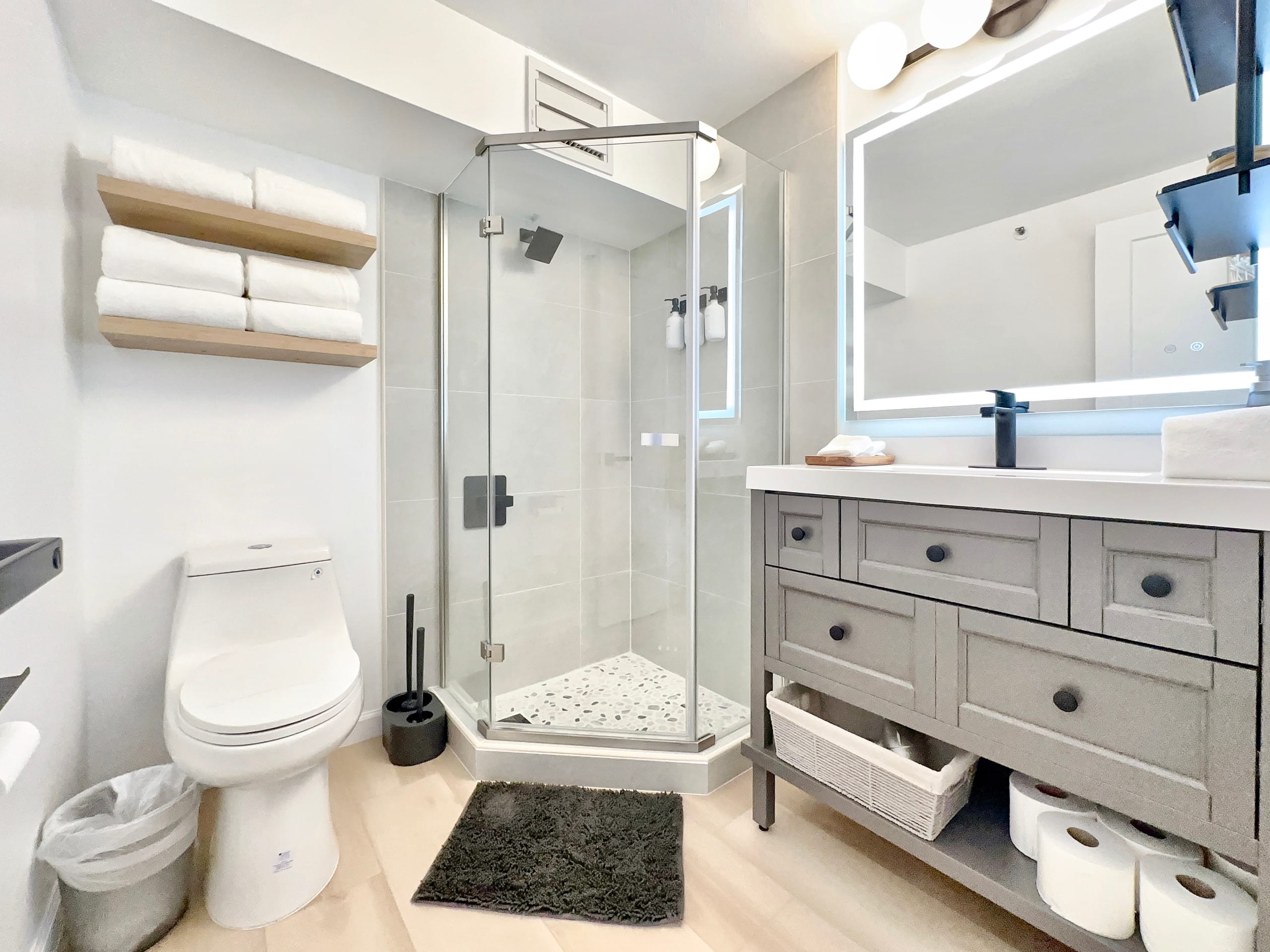 40F-High-FL Ocean View-1 Bedroom-Waikiki Beach! - Image 45