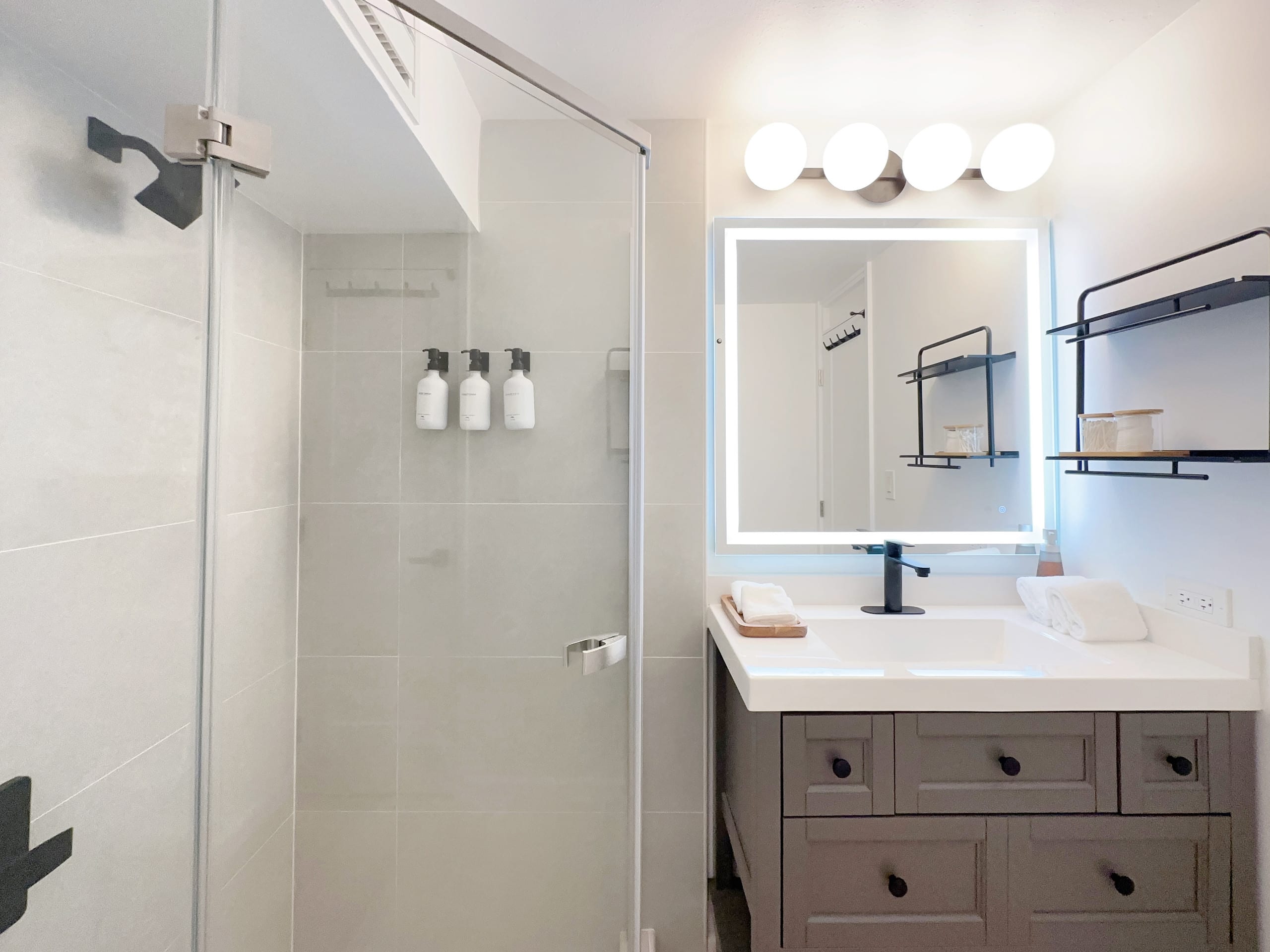 40F-High-FL Ocean View-1 Bedroom-Waikiki Beach! - Image 48