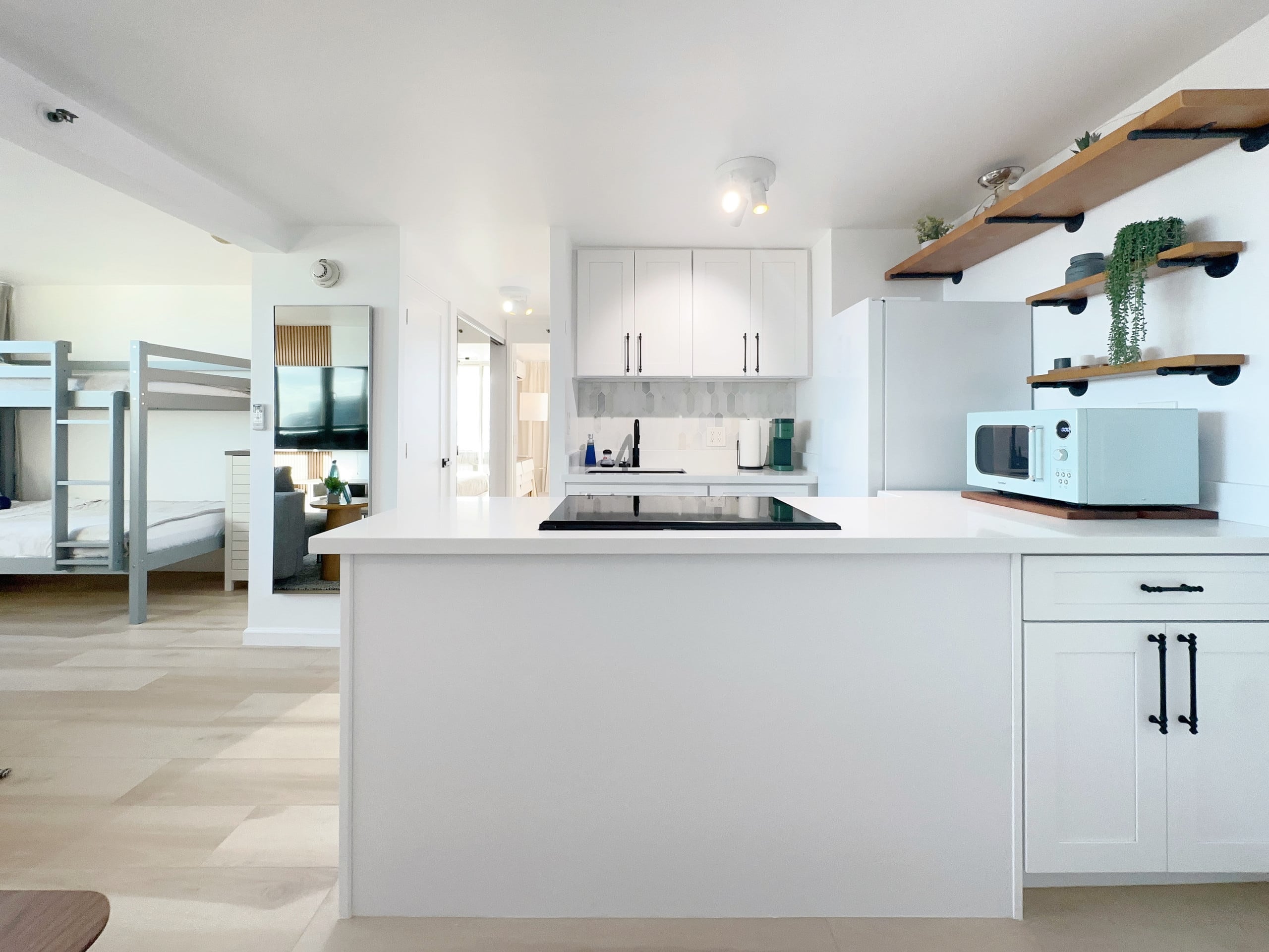 40F-High-FL Ocean View-1 Bedroom-Waikiki Beach! - Image 27