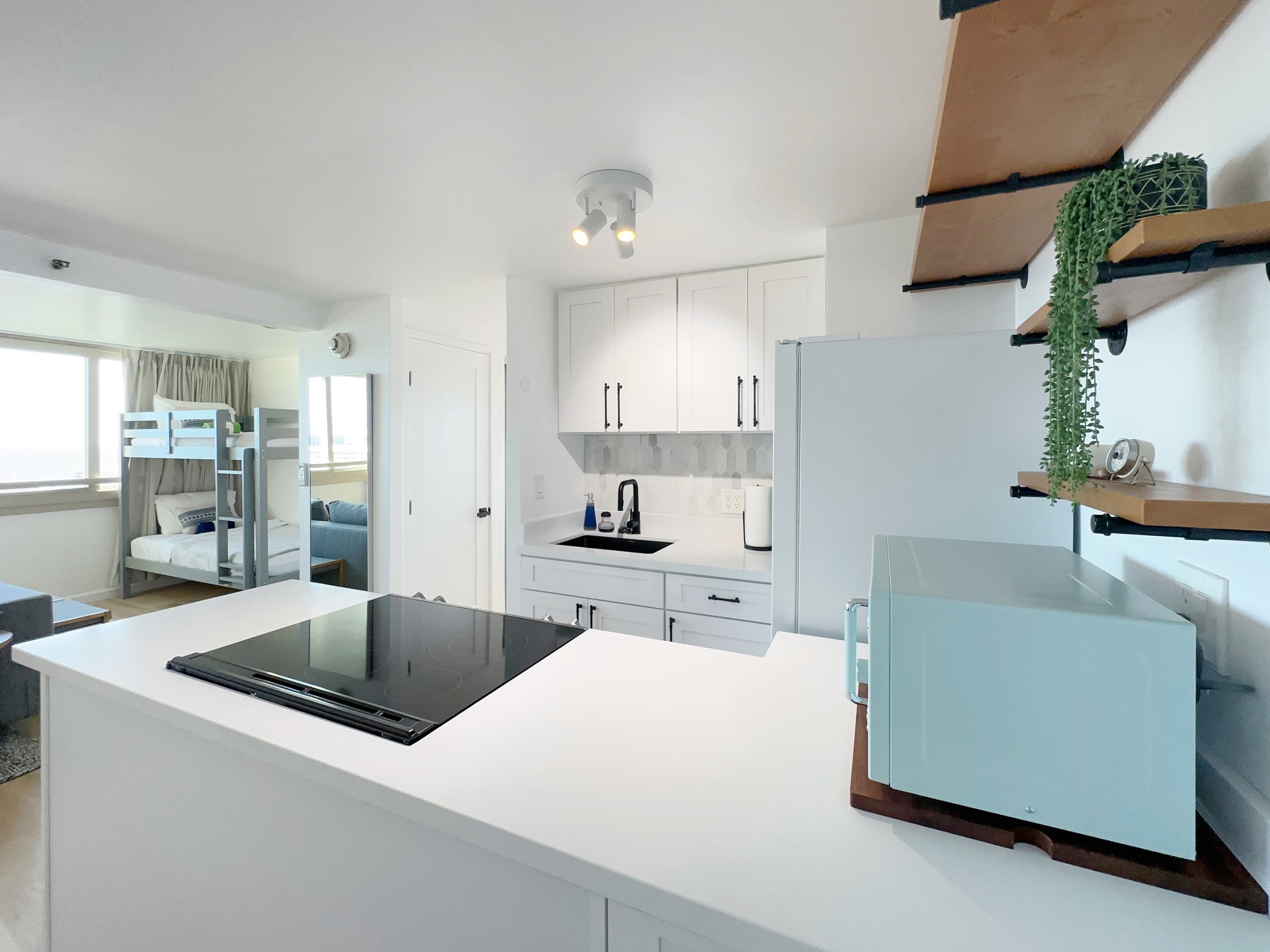 40F-High-FL Ocean View-1 Bedroom-Waikiki Beach! - Image 24