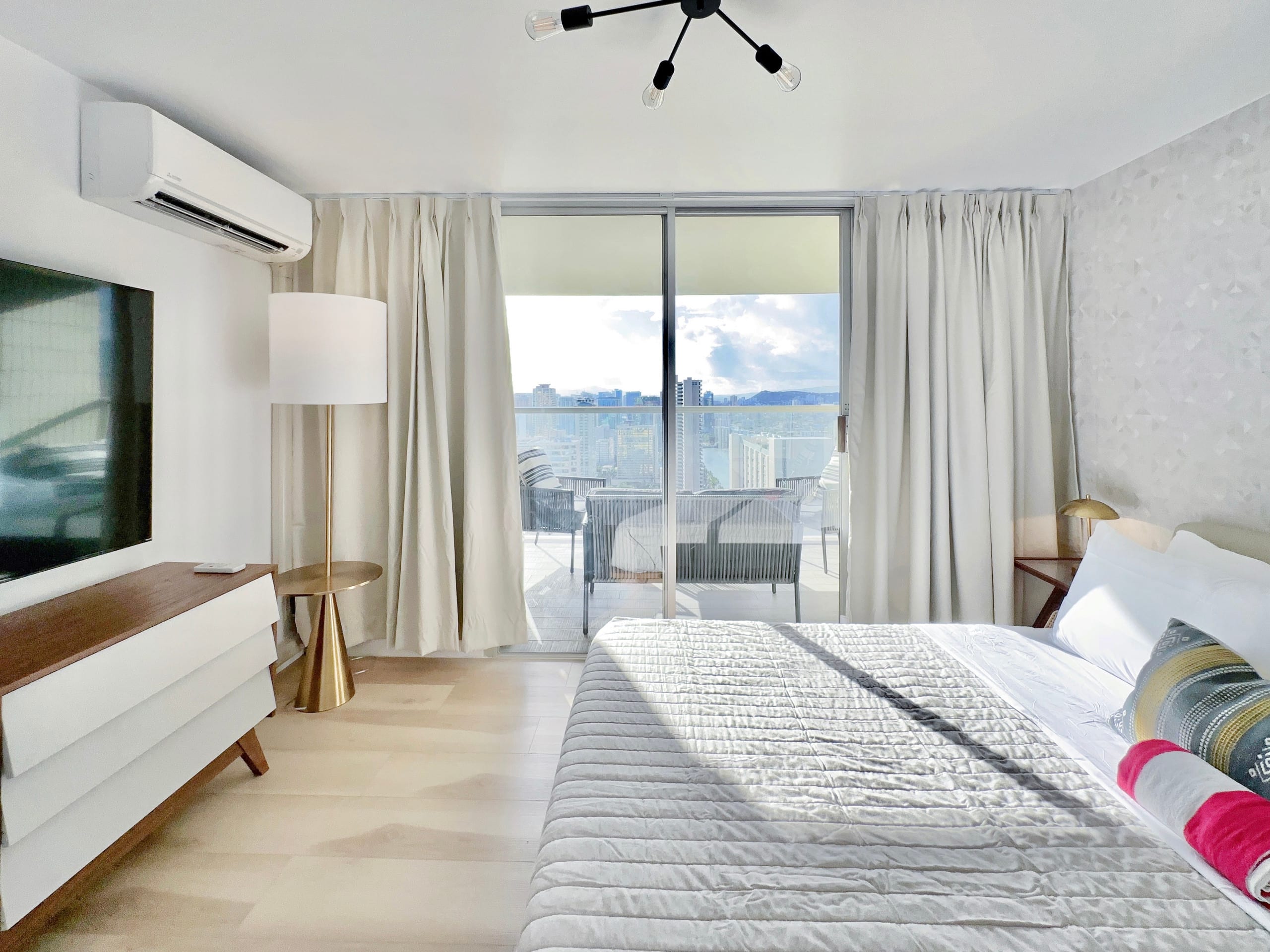 40F-High-FL Ocean View-1 Bedroom-Waikiki Beach! - Image 37