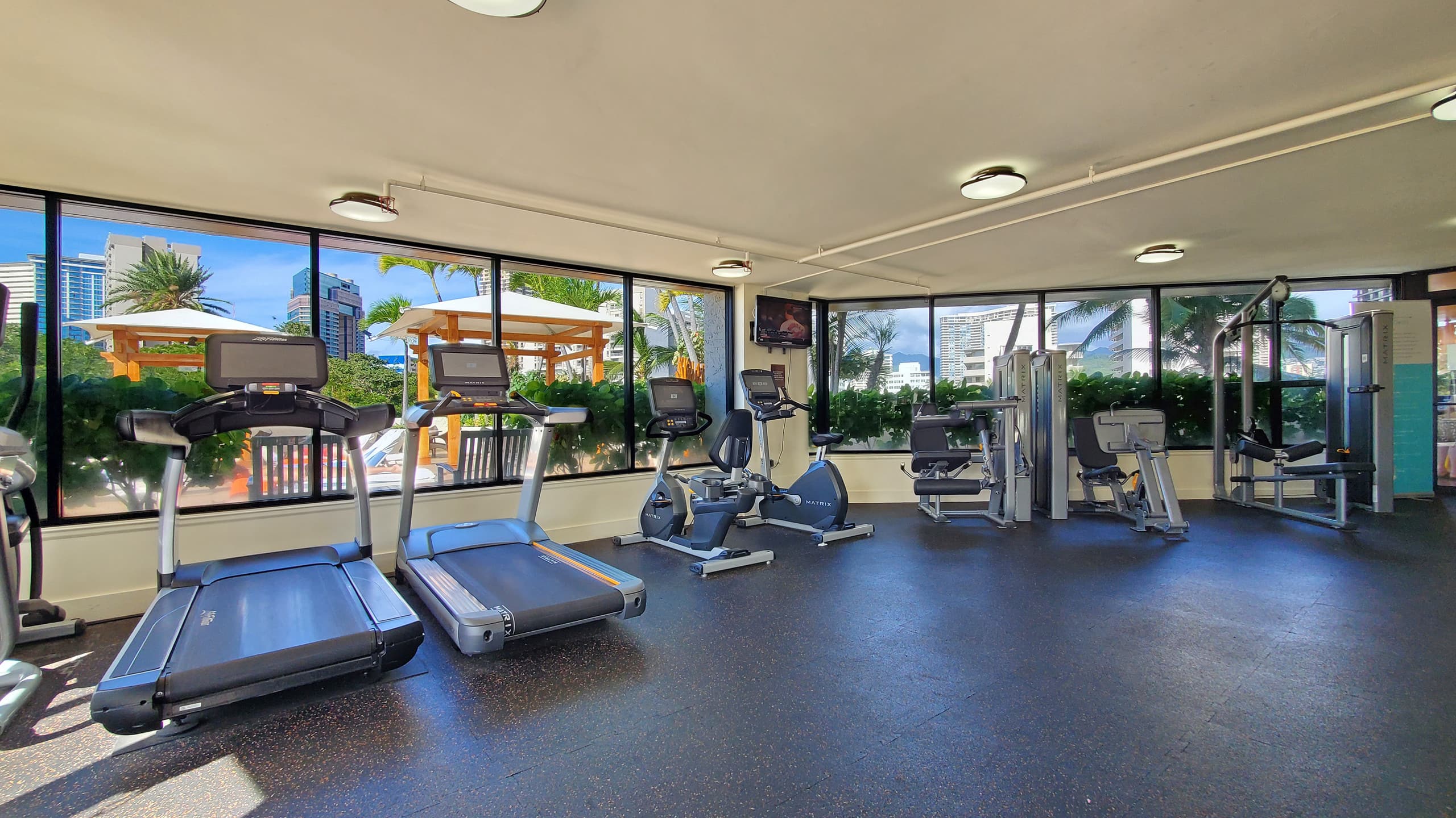 Luana 1007 King Bed Condo Sleeps 4 Fabulous Views! - Image 32
