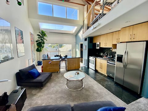 Top performing Airbnb: Venice Stunning Loft at the Beach & Santa Monica in Venice