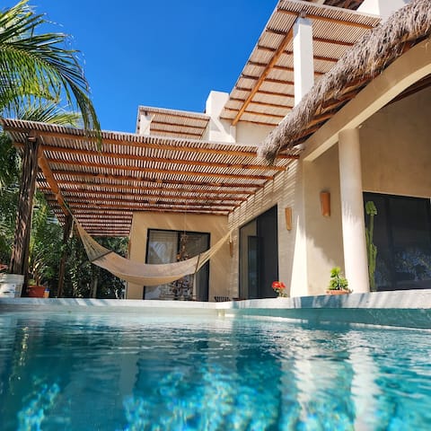Suite by the Ocean @ Casa Palma Y Coco