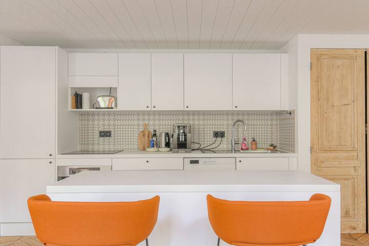 Superb duplex loft, 7 people, Croix-Paquet gallery image 2