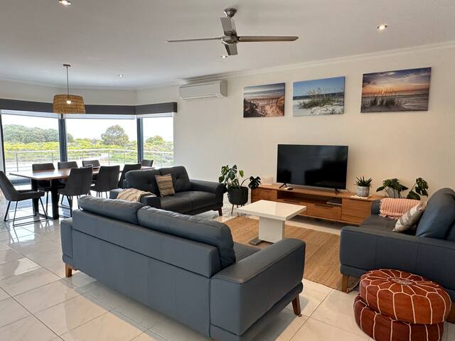 Island Views gallery image 2