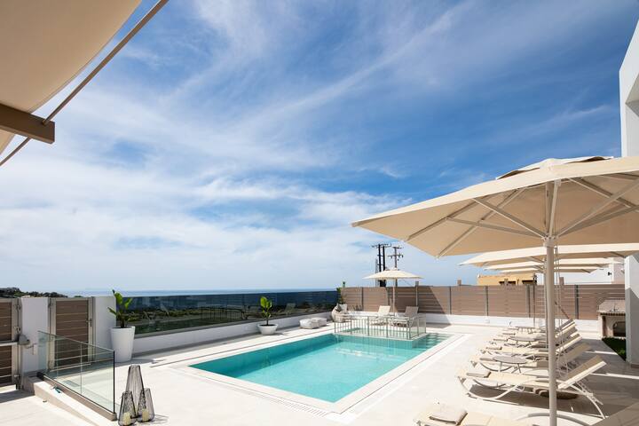 Babis Villa, a few meters away from the beach gallery image 4