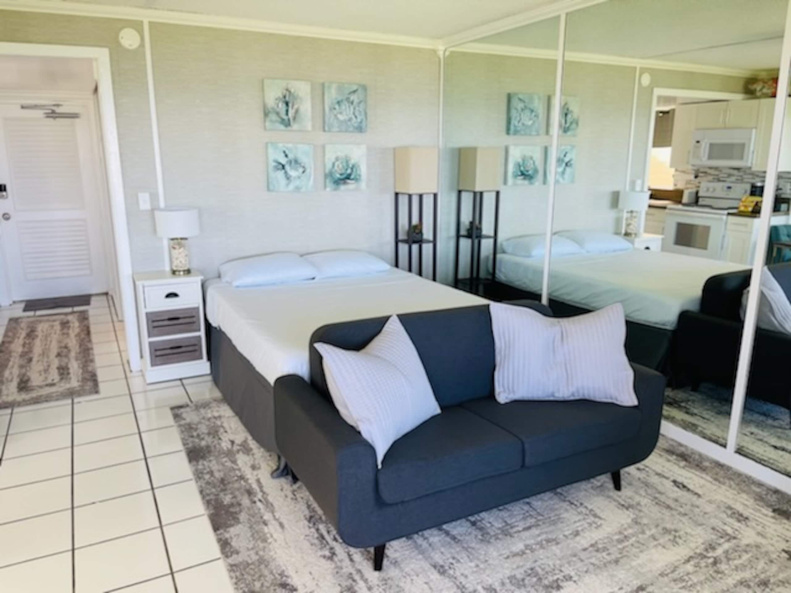 Condo in Hauula · ★4.65 · Studio · 2 beds · 1 private bath - Image 7