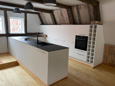 Leistungsstarkes Airbnb: Luxury Loft in Lübeck's Historic Old Town in Lübeck