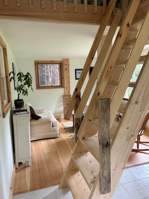 Top Airbnb: Tanglewood Cabin in Lunenburg
