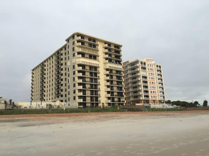 Beachfront Condo With Kitchen - Beach View - Ormond Beach, FL