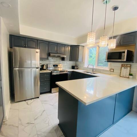 Beautiful and modern home gallery image 5