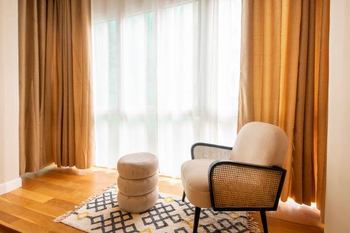 Lujo y comodidad: tu refugio con estilo y amplitud gallery image 2