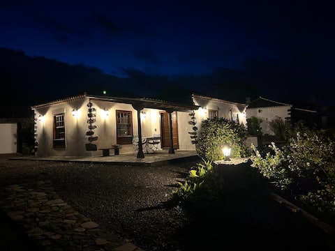 Beautiful Canarian House, Sea and Mountain view