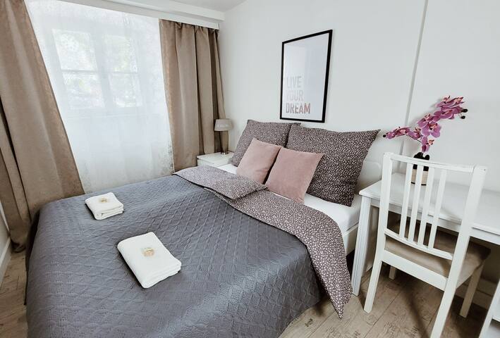 RCB7: Ground Cosy – Prime Spot