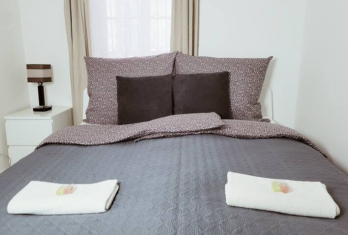 RCB7: Ground Cosy – Prime Spot gallery image 5