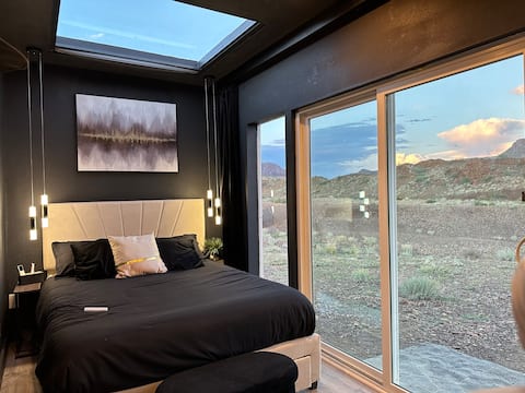Off-grid Stargazing Retreat near Big Bend