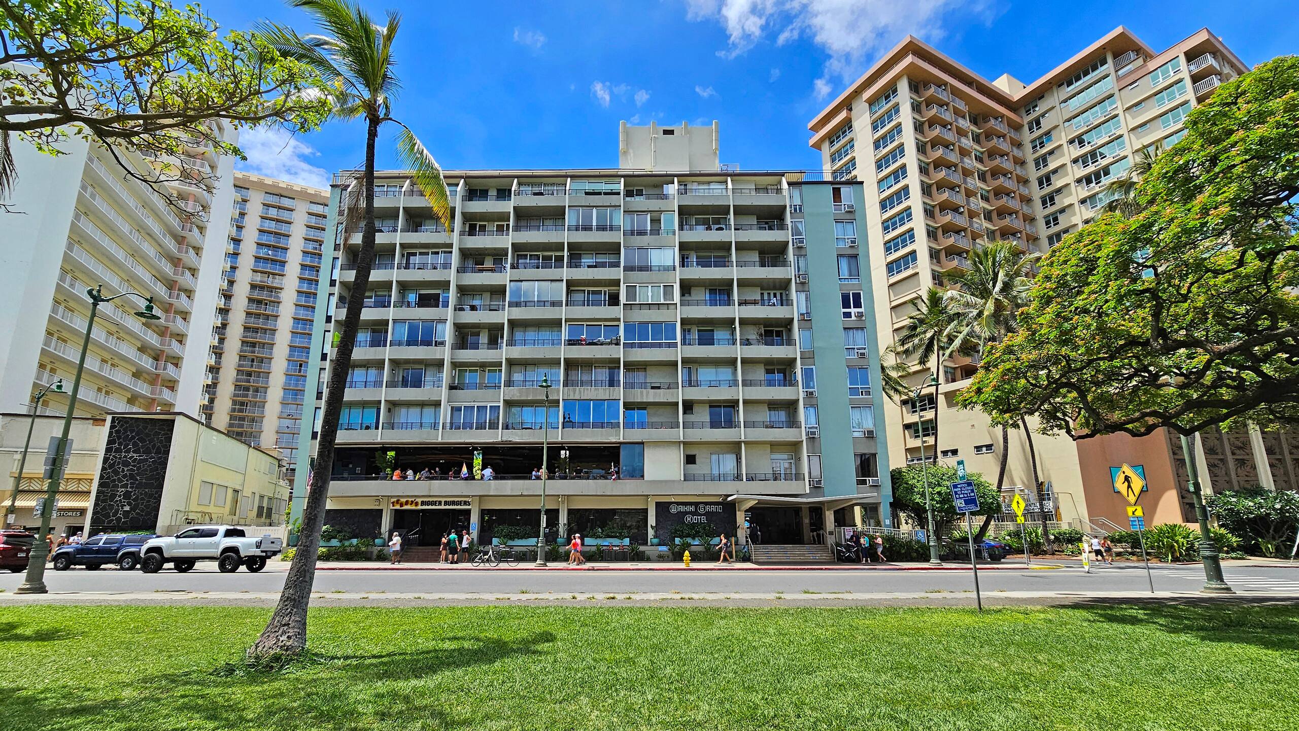 Waikiki Grand Hotel® 608 Queen Balcony Apartment - Image 22