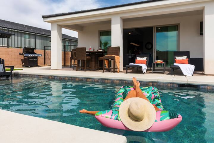 Grill & Chill by J and Amy BL991760 gallery image 3