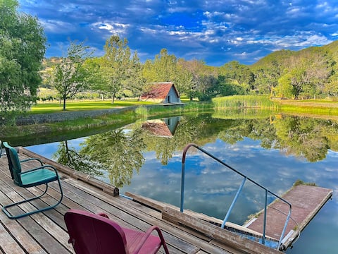 Private Lake House in Hopland